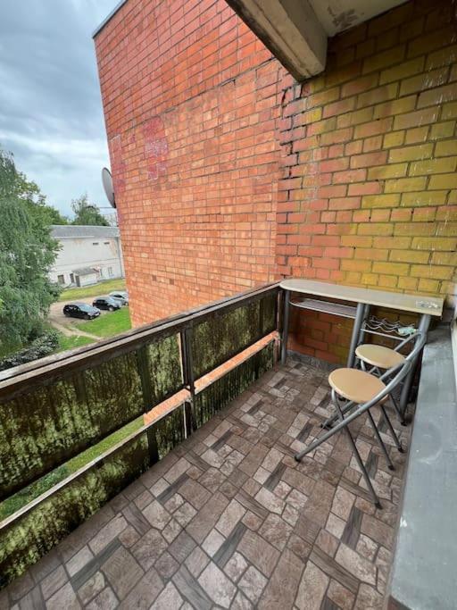 2 Bedroom Flat For Rent Apartment *